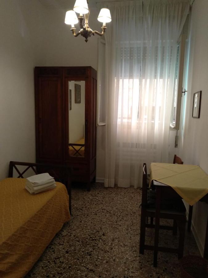 Casa Gialla Venedig Exteriör bild